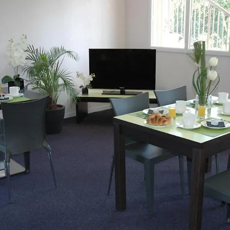 Le Maurifleur Vous Accueille A 3 Km De Honfleur Apartament