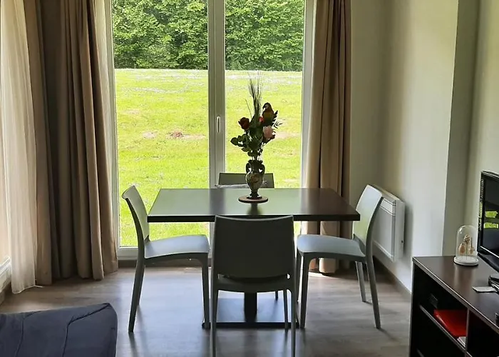 Le Maurifleur Vous Accueille A 3 Km De Honfleur エクモヴィル