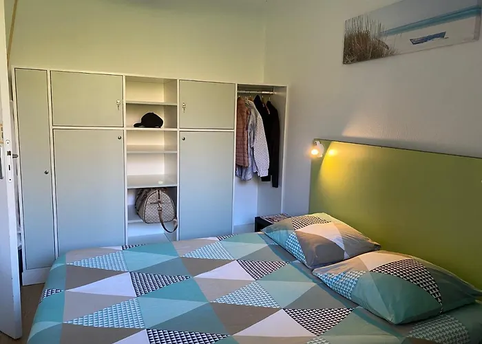 Le Maurifleur Vous Accueille A 3 Km De Honfleur アパート エクモヴィル