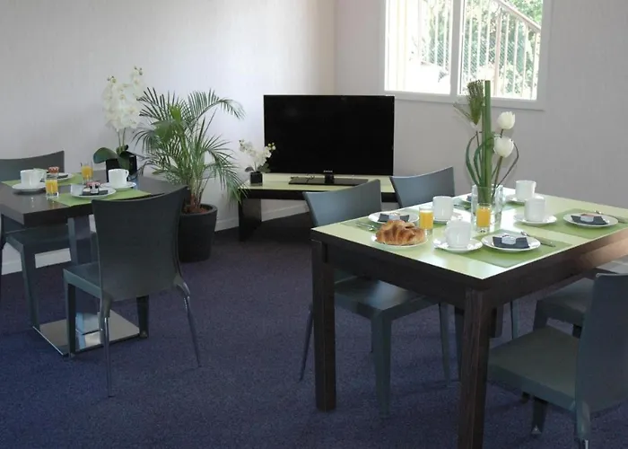 Le Maurifleur Vous Accueille A 3 Km De Honfleur アパート